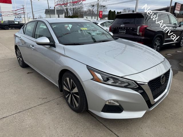 2022 Nissan Altima 2.5 SV