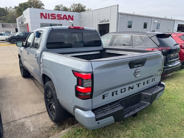 2027 Nissan Frontier SV