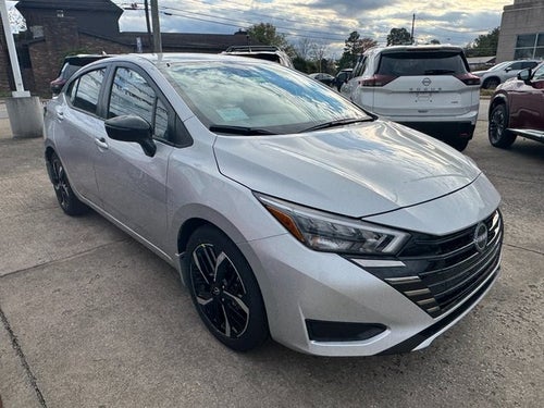 2025 Nissan Versa SR