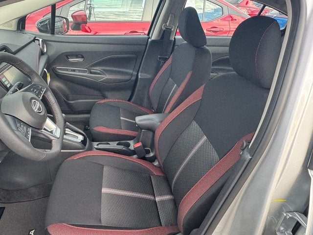 2025 Nissan Versa SR