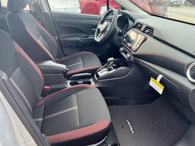 2025 Nissan Versa SR