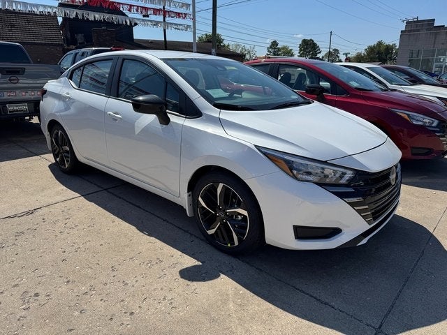 2025 Nissan Versa SR