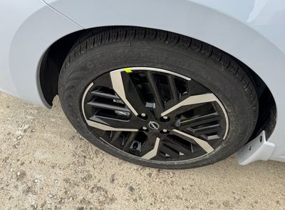 2025 Nissan Versa SR