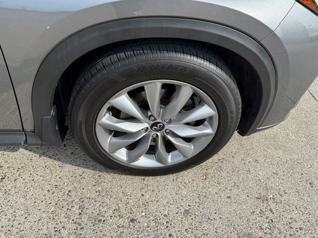 2021 INFINITI QX50 LUXE