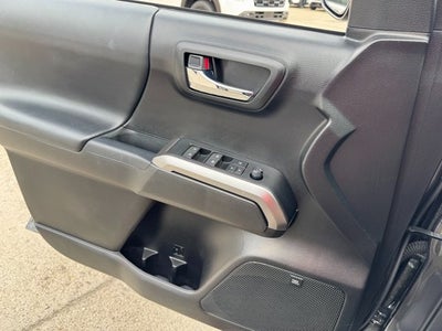 2021 Toyota Tacoma Limited V6