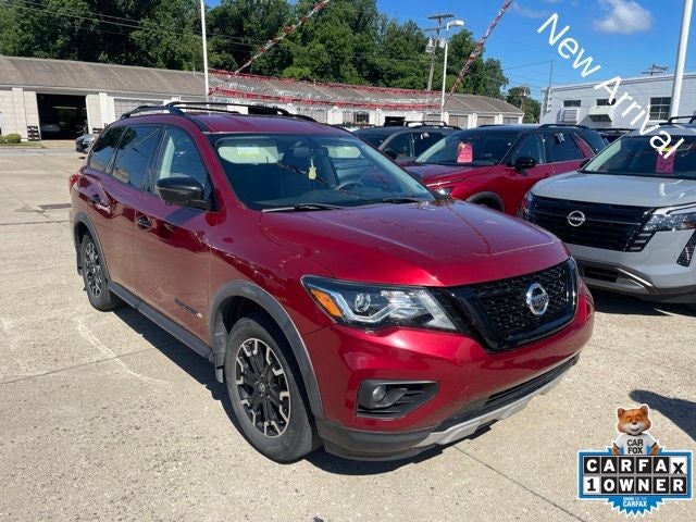 2019 Nissan Pathfinder SL