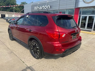 2019 Nissan Pathfinder SL