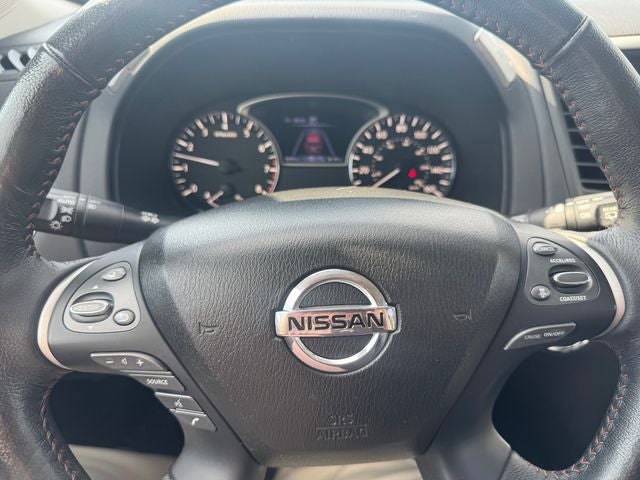 2019 Nissan Pathfinder SL