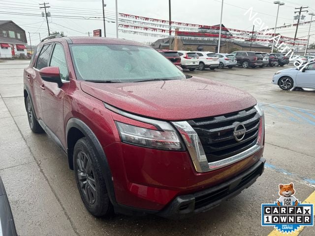 2022 Nissan Pathfinder SV