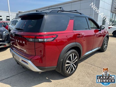 2024 Nissan Pathfinder Platinum
