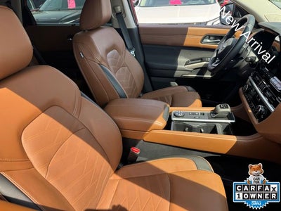 2024 Nissan Pathfinder Platinum