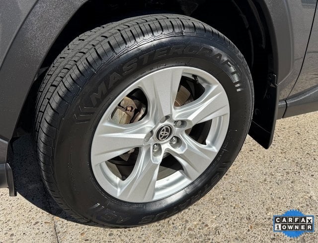 2020 Toyota RAV4 Hybrid XLE