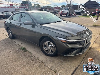 2025 Hyundai Elantra SE