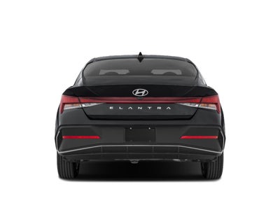 2025 Hyundai Elantra SE